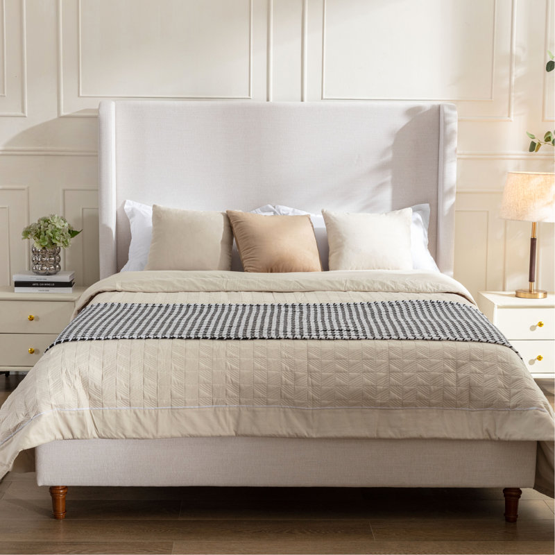 Élégant très grand lit avec tête de lit tapissier somptueuse de 54 po - structure en métal, décoration de chambre à coucher, sommier requis, styles d'assemblage facile