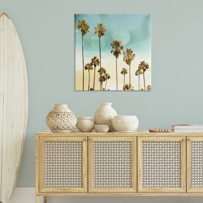 «Palm Tree Beach Sky» par Devon Davis