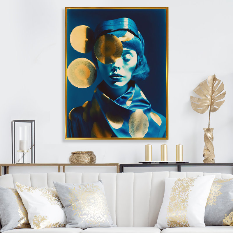 Earvin Avant Garde, modèle en or et bleu rétro sur toile, H 32 po x l 24 po x P 1 po, Cadre flottant doré
