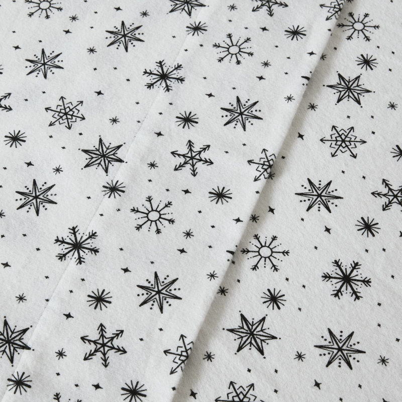 Drap double de 4 pièces avec motif de flocons de neige noirs, 100% flanelle de coton pour matelas jusqu'à 18 po, tissu doux brossé, drap-housse entièrement élastique, confort pré-rétréci, plat et 2 taies d'oreiller,