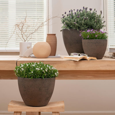 Nova 3-Piece Outdoor Planter Pots