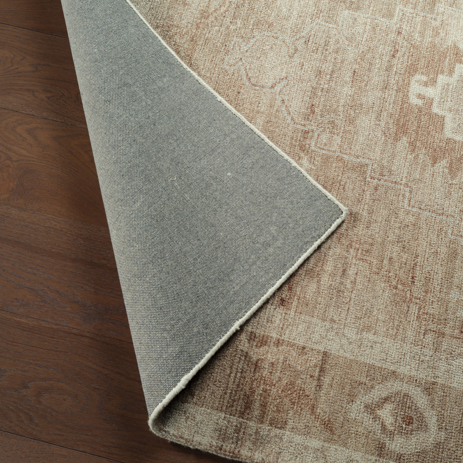 Pearline Tufted Medallion Tan Area Rug, Rectangle 5' x 8'