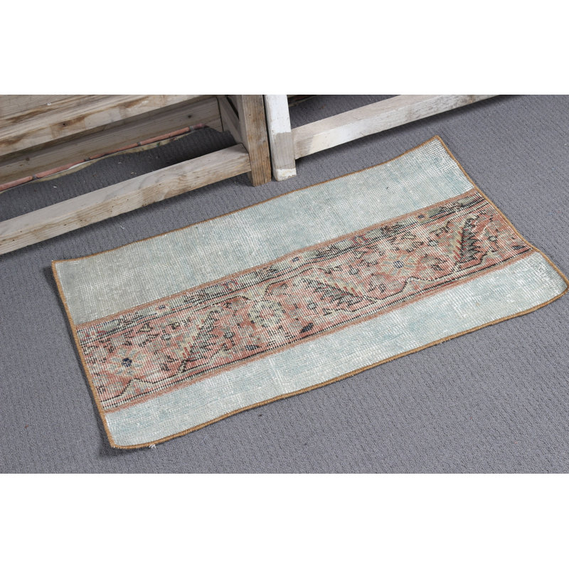 Vintage Turkish Patchwork Rug In Beige For Home And Office Decor - Small Wool Oushak Rug Ideal For Entryway