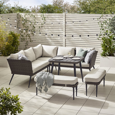 Canapé de jardin extérieur pour 9 personnes avec table de salle à manger et bancs Shelles - Design en rotin