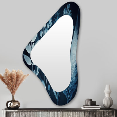 Fleurs sauvages rétro dans les tons de bleu - formes asymétriques florales - grand miroir mural traditionnel