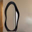 Miroirs pleine grandeur en bois manufacturé de forme libre-129442360