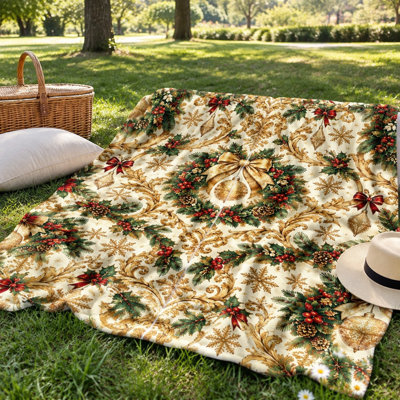 Festive Christmas Wreath Throw Blanket, Elegant Goldenen Scroll Pattern Plush Bed Blanket for Sofa Couch Bedroom Living Room Home Decor, Cozy All-Season Blanket