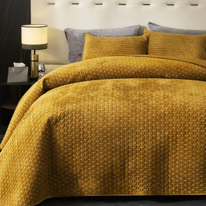 Gold Caramel King Velvet Quilt Set with Pillow Shams