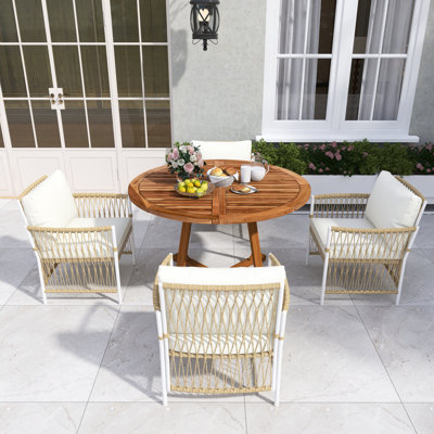 Ensemble de mobilier de salle à manger d'extérieur en bois naturel 5 pièces, ensemble de table et chaises d'extérieur avec table pliante papillon et accoudoirs en rotin pour la cour, le balcon, le jardin et la piscine