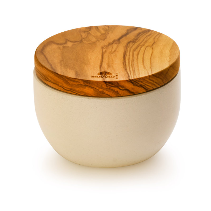 Salière en bois d'olivier Berard France, H 2,76 po x l 2,76 po x P 4,72 po