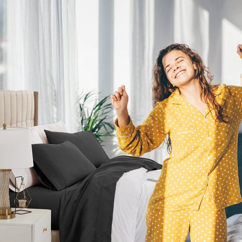 Southshore Fine Linens Vilano Extra Deep Pocket Pleated Sheet Set, Double-Brushed Microfiber 21-Inch Deep Pocket Sheets with Pleated Hem, 2 Pillowcases, King, Black