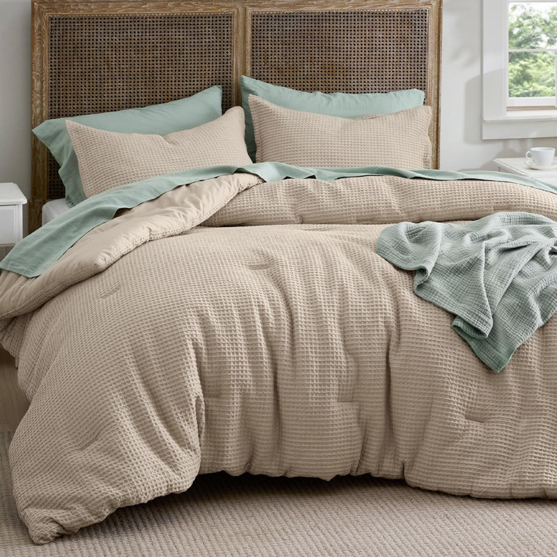 Bedsure Waffle Comforter Set, Khaki, Queen Comforter + 2 Standard Shams