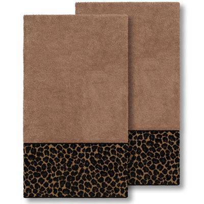 Spots Midweight Bath Towel