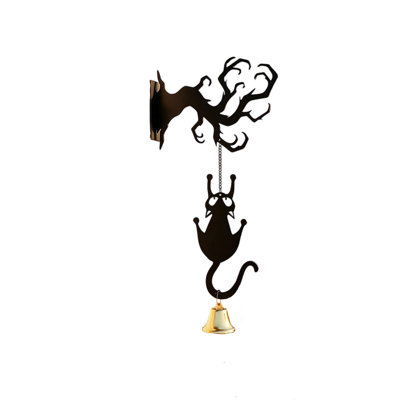 Hanging decorations No Drill Halloween Spooky Tree Hanging Decor.Gothic Wall Mount Wind Chime With Ghost Pendant.Wall Ornament For Front Porch Dor Corner Halloween Scene Layout