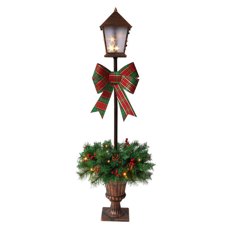 Ensemble de 2 lampadaires de Noël pré-illuminés, urne de Noël lumineuse avec nœud à carreaux, pommes de pin et baies rouges, décoration artificielle extérieure pour l'entrée de votre porte.
