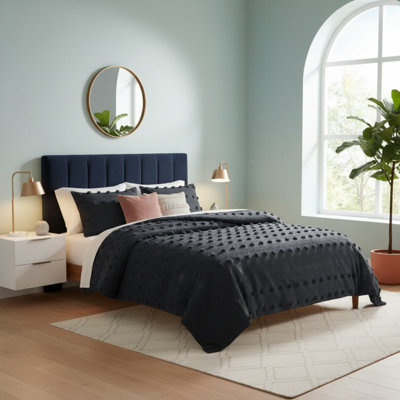 Twin/Twin XL Clip Jacquard Comforter Set