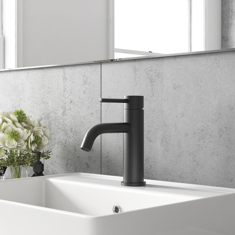 Single-handle Bathroom Faucet with Drain Assembly, Black