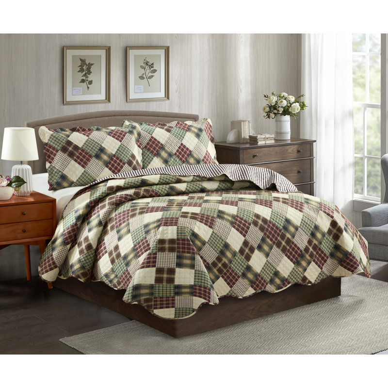 Jennifer Polyester Plaid Quilt, King Quilt + 2 Shams