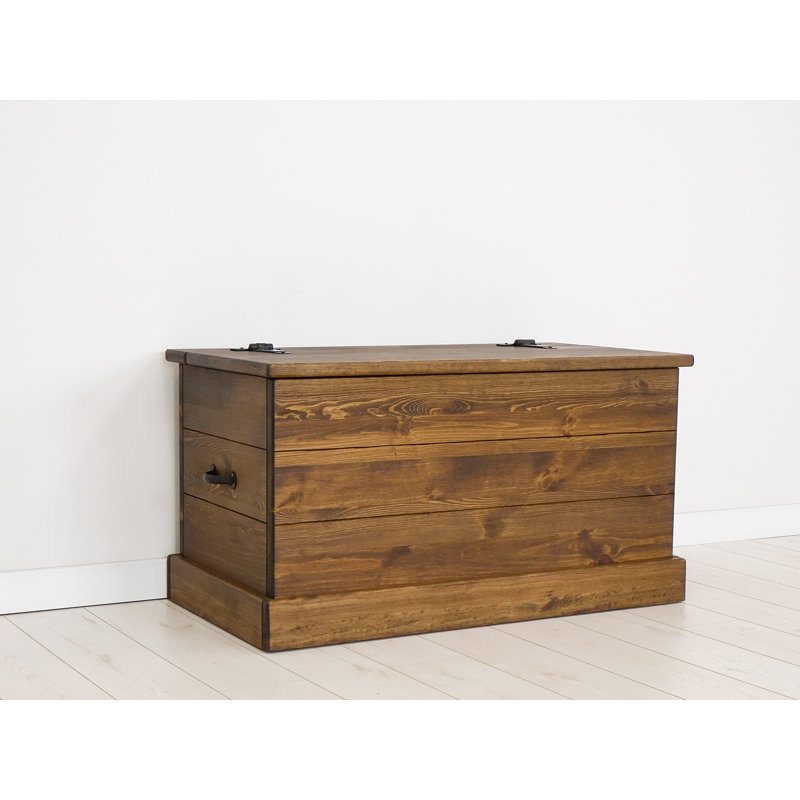 Broussard Blanket Chest