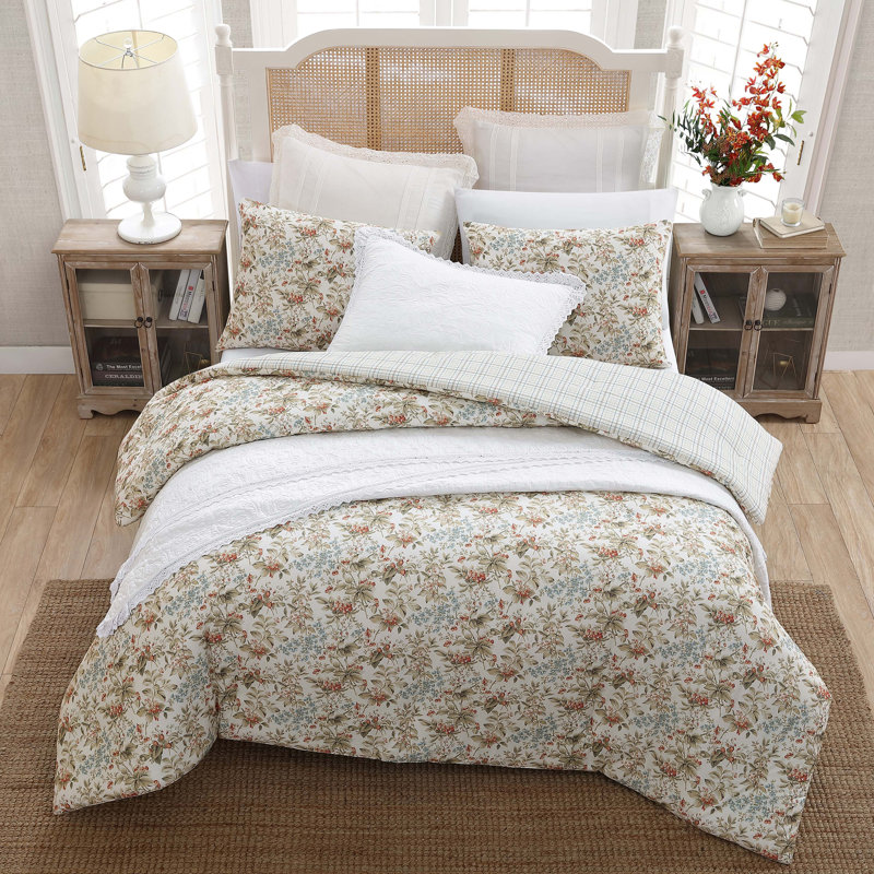 Full Red Cotton Reversible Floral Bedspread Set