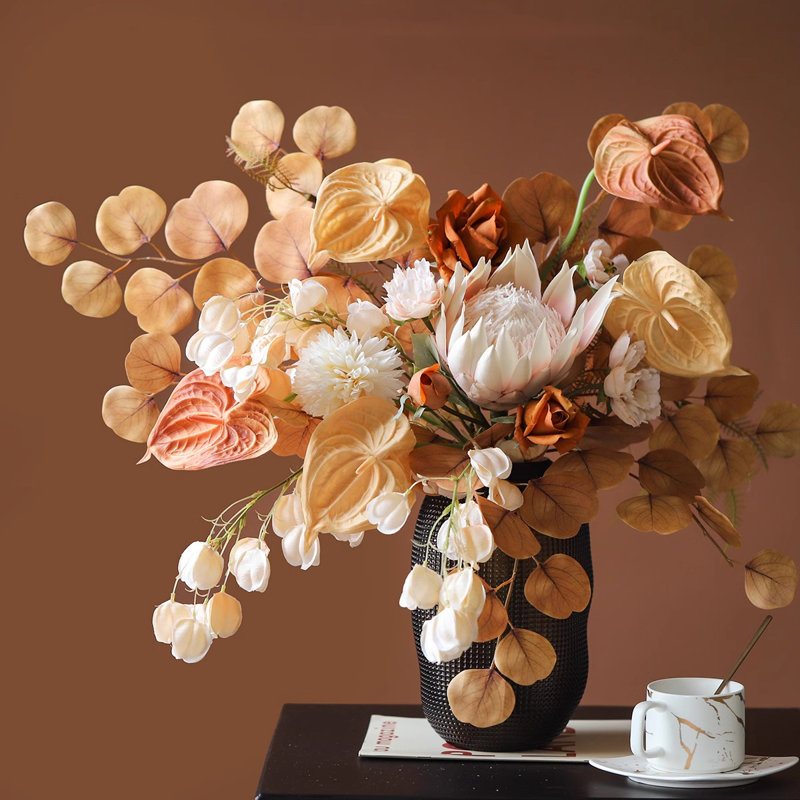 Ornement en forme de bouquet simulé