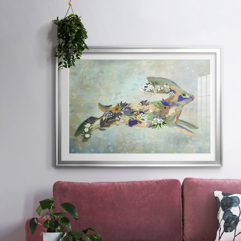 Fantastic Florals Hare, Running-FramedFramed Print W Beveled Matt and Glass, Argent, H 19 po x l 27 po x P 1,5 po
