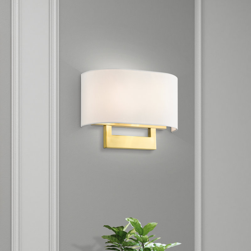 Applique murale en acier Rakhee, Blanc, H 9 po x l 13 po x P 3,95 po, Laiton satiné