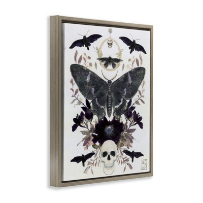 Cadre flottant gothique symétrique à tarot papillon, design par Sara Culpepper