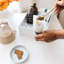 La boîte à Chai: ensemble-cadeau Chai + Biscuits - ensemble de 4 boîtes, concentré de thé Masala Chai 16 oz, (2) thés à feuilles mobiles Chai 2,5 oz, biscuits Bourbon chocolat