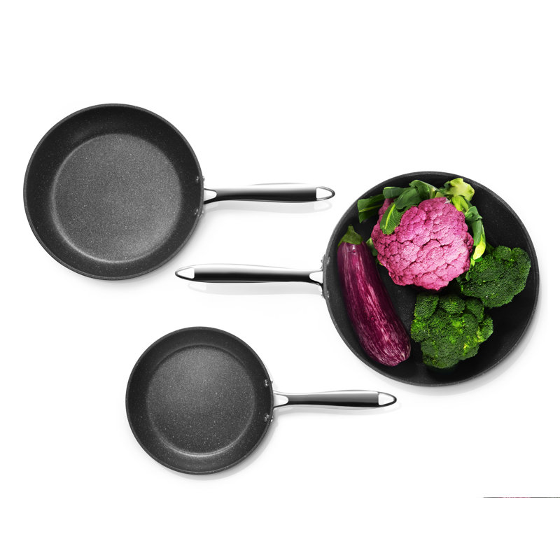 Black Aluminum Non-Stick 3-Piece Fry Pan Set