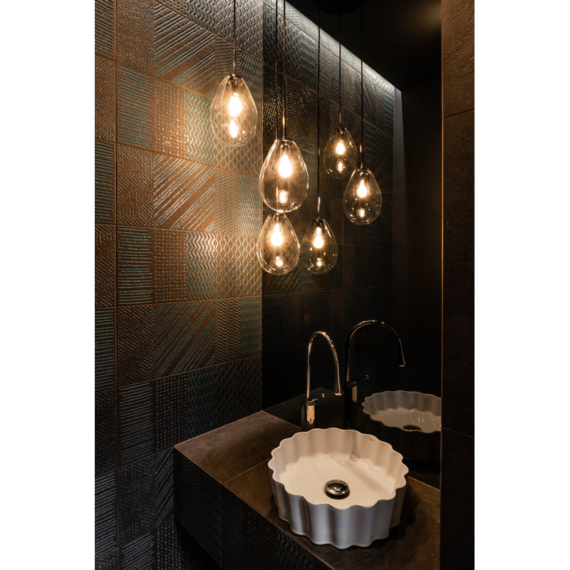 Rieves 3 - Light Clear Cluster Pendant