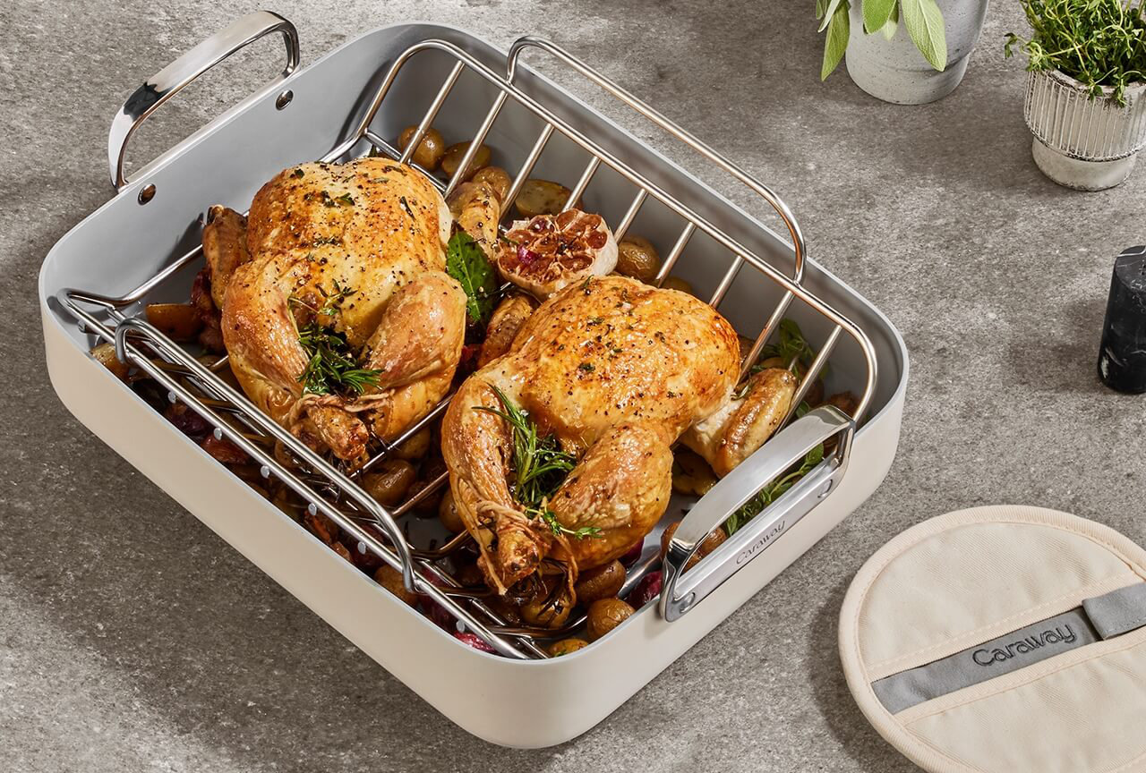 Caraway Roasting Pan W/ Rack, Cream