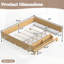 Lit sur pied avec garde-corps pleine longueur et bibliothèque, lattes de lit Montessori en bois massif, conception à profil bas et bloc de construction enfantin-131456599-131456596