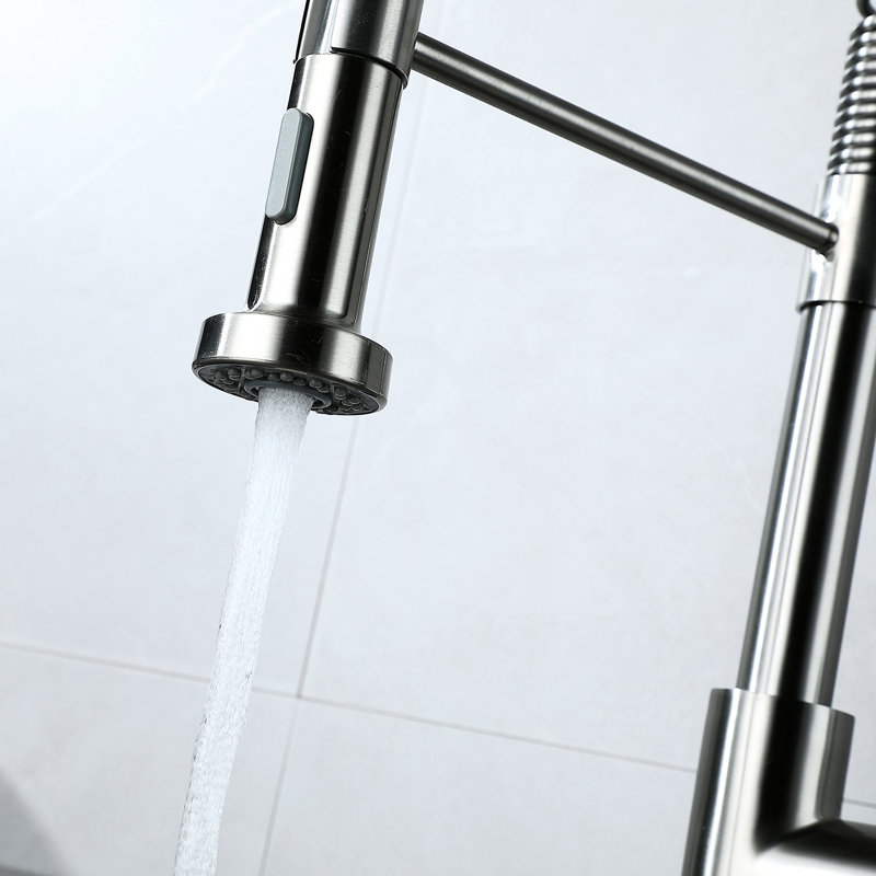Robinet de cuisine à douchette extractible et poignée unique - Finition nickel brossé, bec pivotant à 360°, débit d'eau réglable pour plus de commodité, finition nickel brossé, mécanisme de déverrouillage