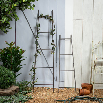 2 Piece Metal Blanket & Towel Ladders Set, 1 Large & 1 Small