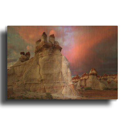 «Blue Canyon Dusk» par Mike Jones, art mural en métal doré, 24 po x 16 po