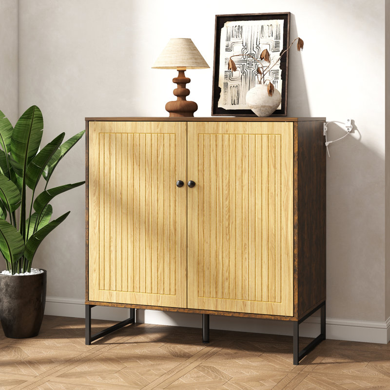 Buffet 30,94 "avec portes cannelées pour salon, salle à manger, cuisine et couloir Ingrid, Brun rustique / chêne