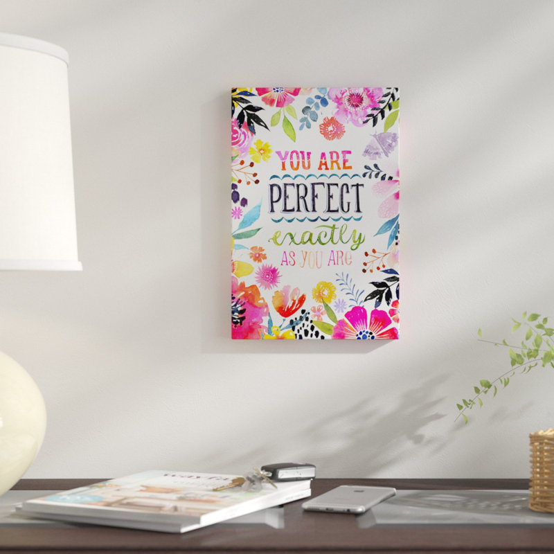 « perfect you is », art textuel sur toile tendue, H 26 po x l 18 po x P 1,5 po, Toile tendue, Pas de tapis