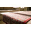 Rare paire de tapis de couloir crocheté crocheté