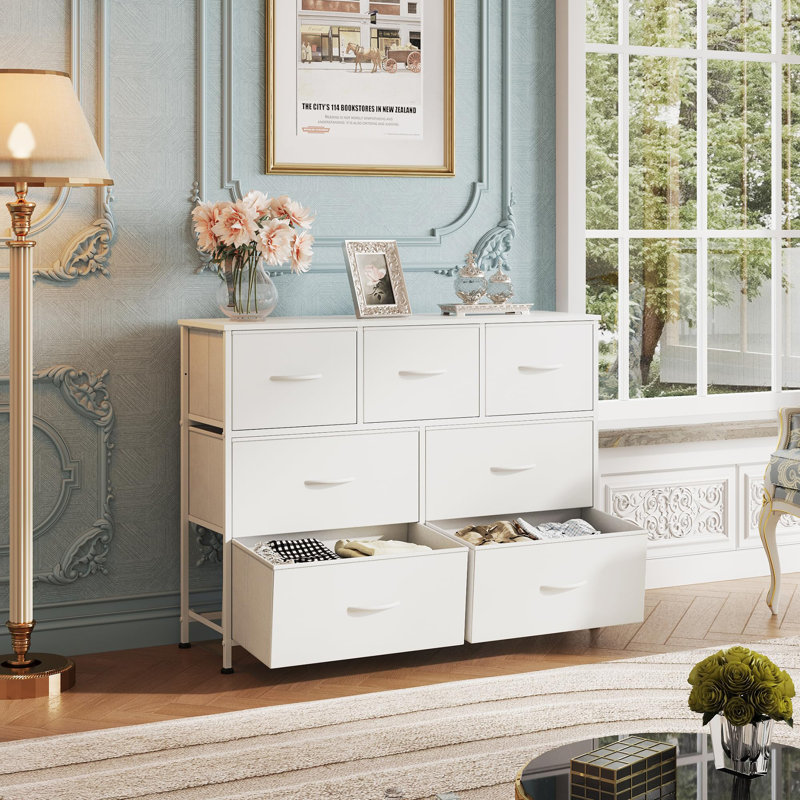 Yashmin 39.4'' W 7 - Drawer Dresser, White