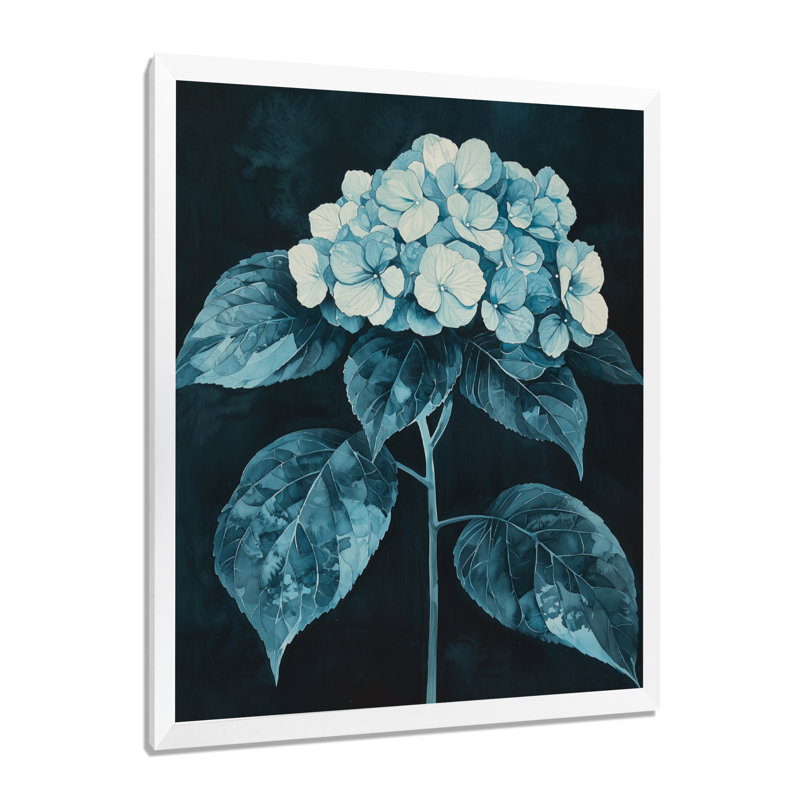 Hortensias monochromes dans l'ombre du jardin II - impressions sur toile florales, H 44 po x l 34 po, Blanc
