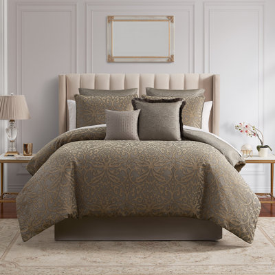 SIGNATURE Clancy 8pc Comforter Set