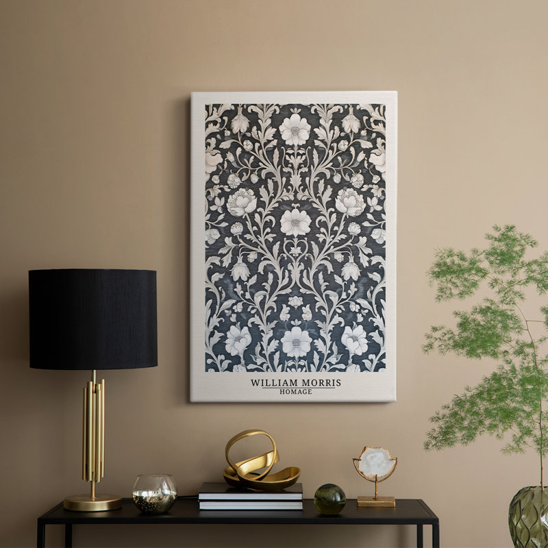 Wm Morris Series DCXC III - Galas enveloppés de galerie, H 48 po x l 32 po