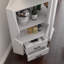 Bar en bois avec 2 tablettes de rangement ouvertes et 2 tiroirs-148899953