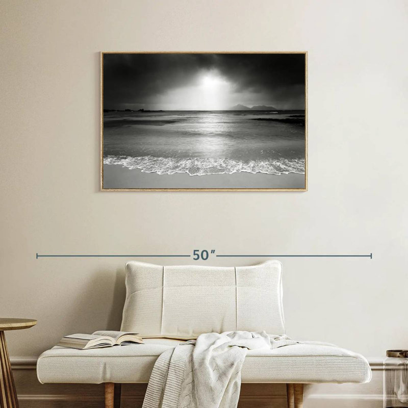 Plage noire et blanche, Cadre flottant en bois naturel, 37 po x 25 po