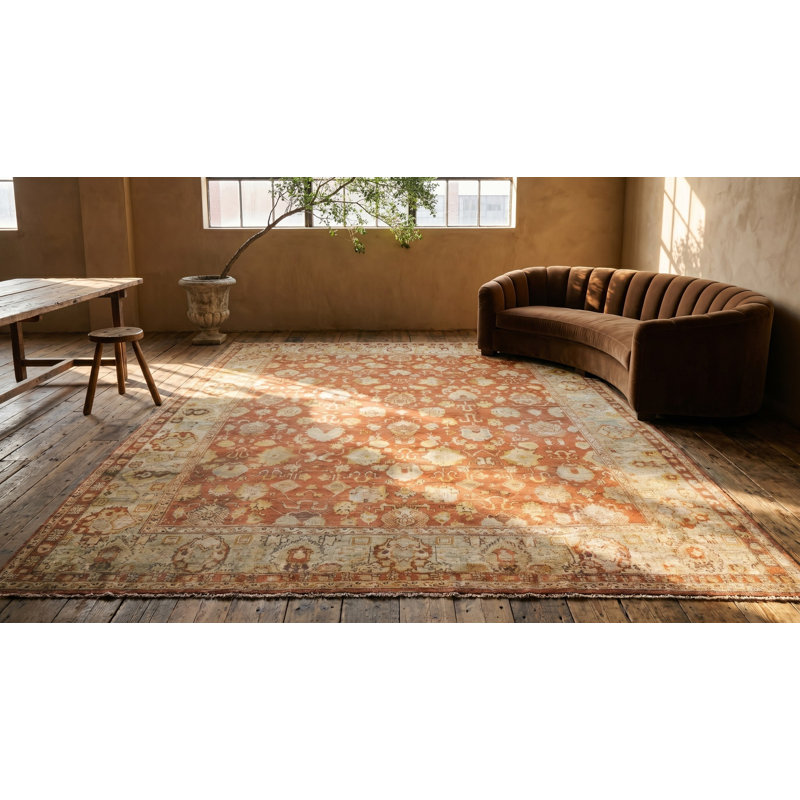 Tapis Oushak turc antique à grande échelle