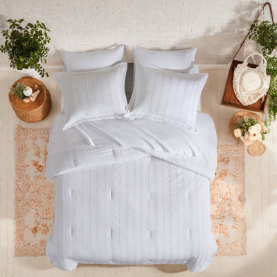 de literie double en polyester doux à rayures de style moderne parfait pour les dortoirs ou les chambres d'amis