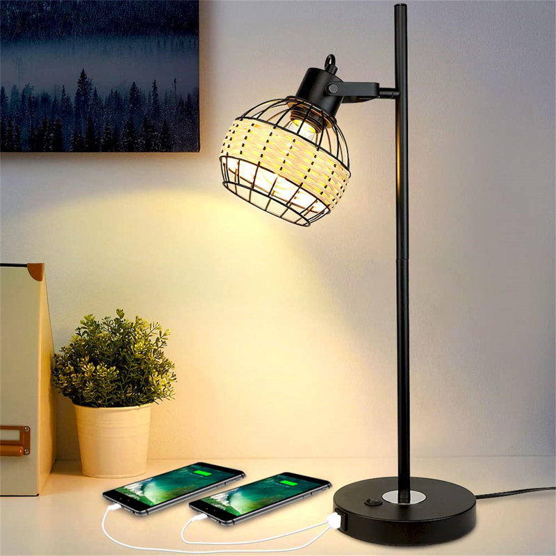 Wyandotte Metal USB Desk Lamp