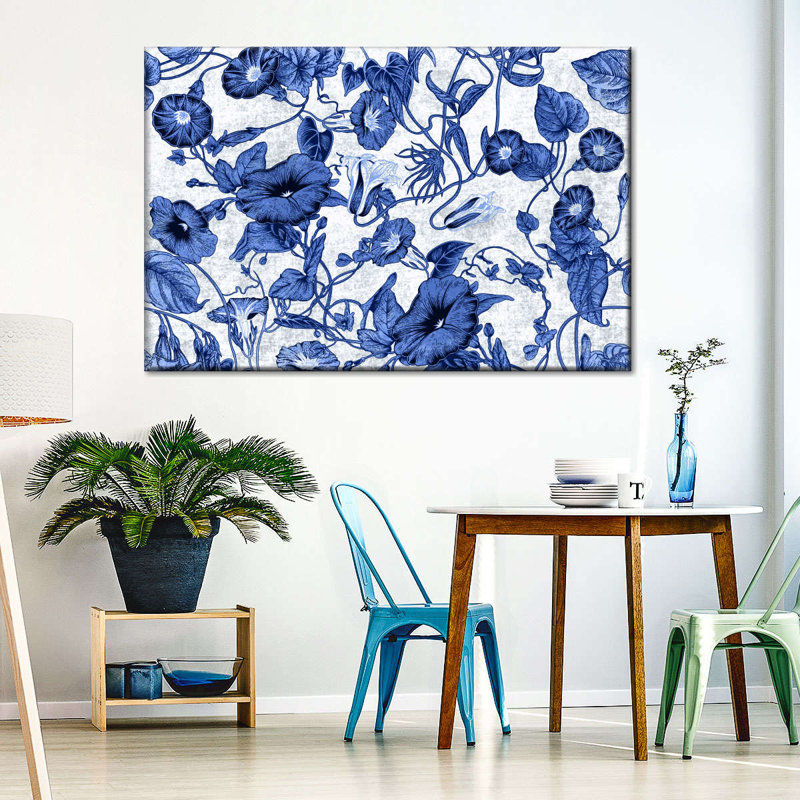 Fleur bleue au crochet sur toile, H 8 po x l 12 po x P 1 po