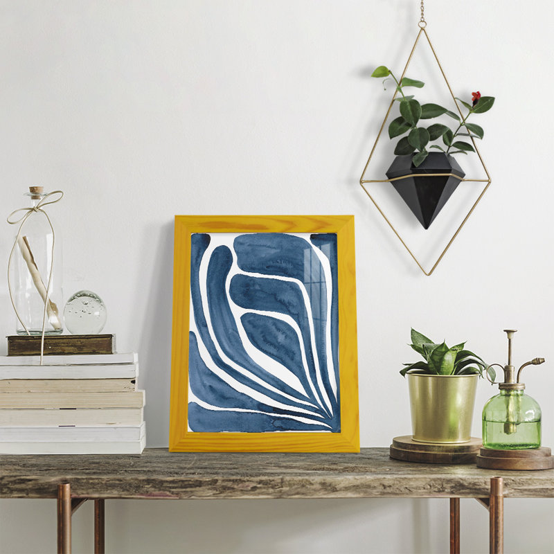 «Blue Stylized Leaf I», impression sur papier, H 11 po x l 9 po x P 1 po, Jaune